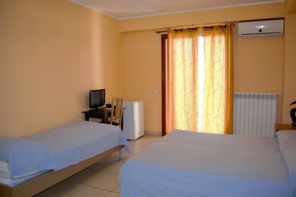 פאטרנו Hotel Acquaplanet מראה חיצוני תמונה